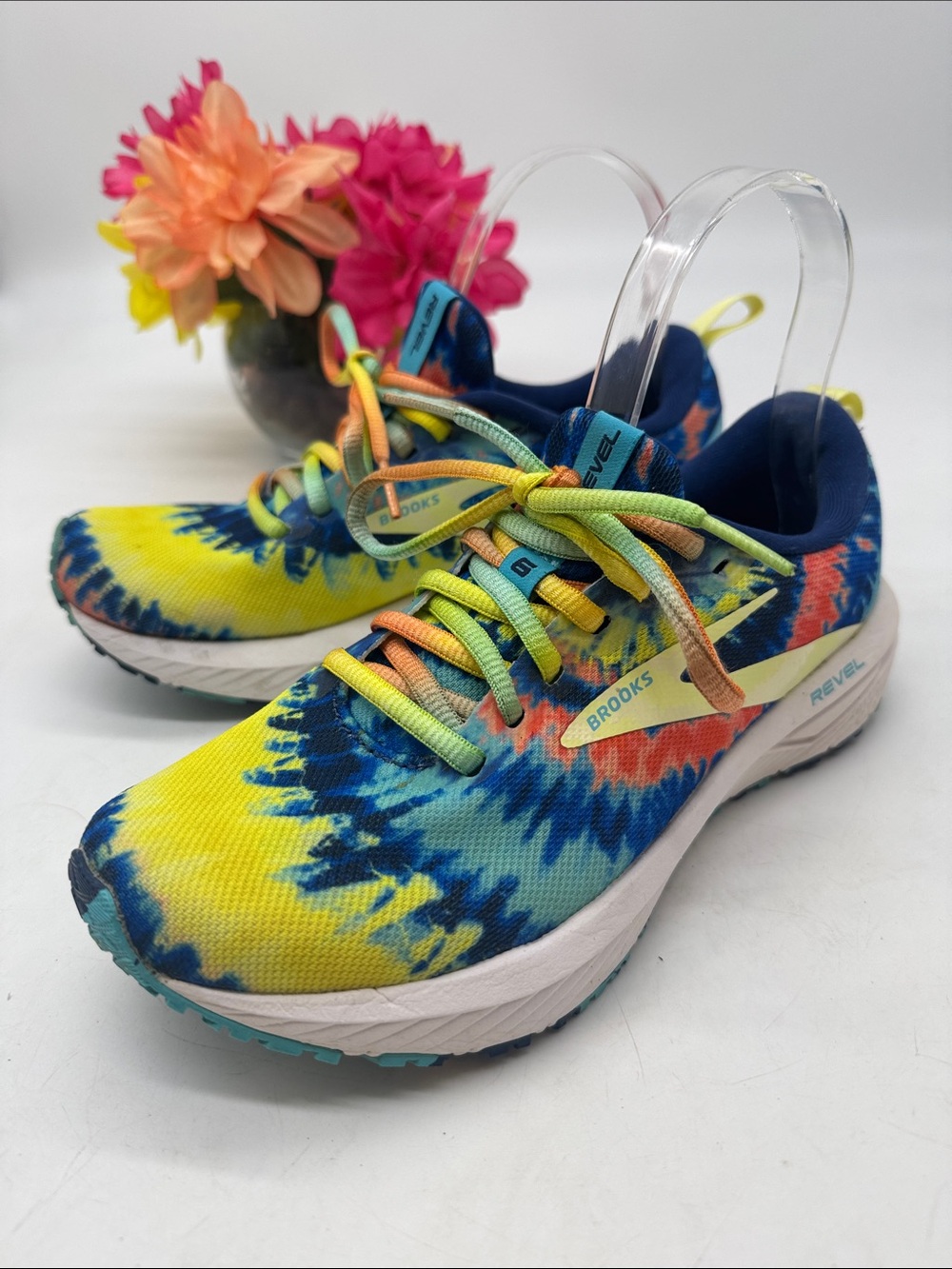 Brooks Revel 10 Tie-Dye Running Shoes in Yellow, Blue & Orange Size 7 SNK10004K